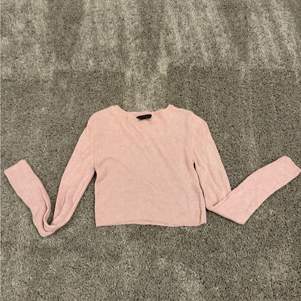 Top shop Women’s/girls Cropped Knit top
(Runs small)